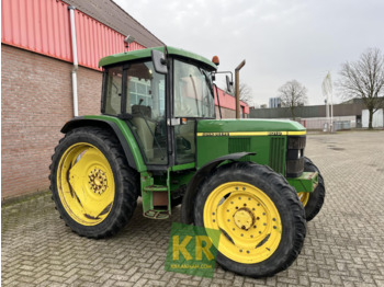 Trator JOHN DEERE 6010 Series