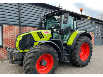 Trator CLAAS Arion 550