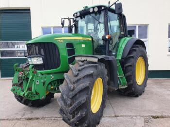 Trator JOHN DEERE 7530