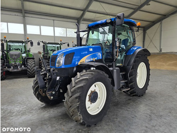 Trator NEW HOLLAND T6000
