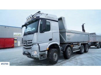 Camião basculante Mercedes Arocs