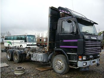 Scania 143 H, 6x4 - Camião chassi