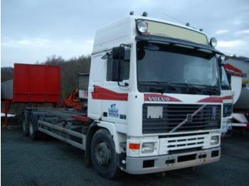 Volvo F10 6x2 - Camião chassi