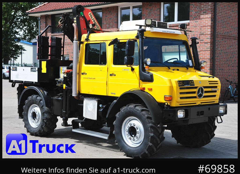 Camião grua MERCEDES-BENZ Unimog U 5000 437/45 Kran Doka 6 Sitze