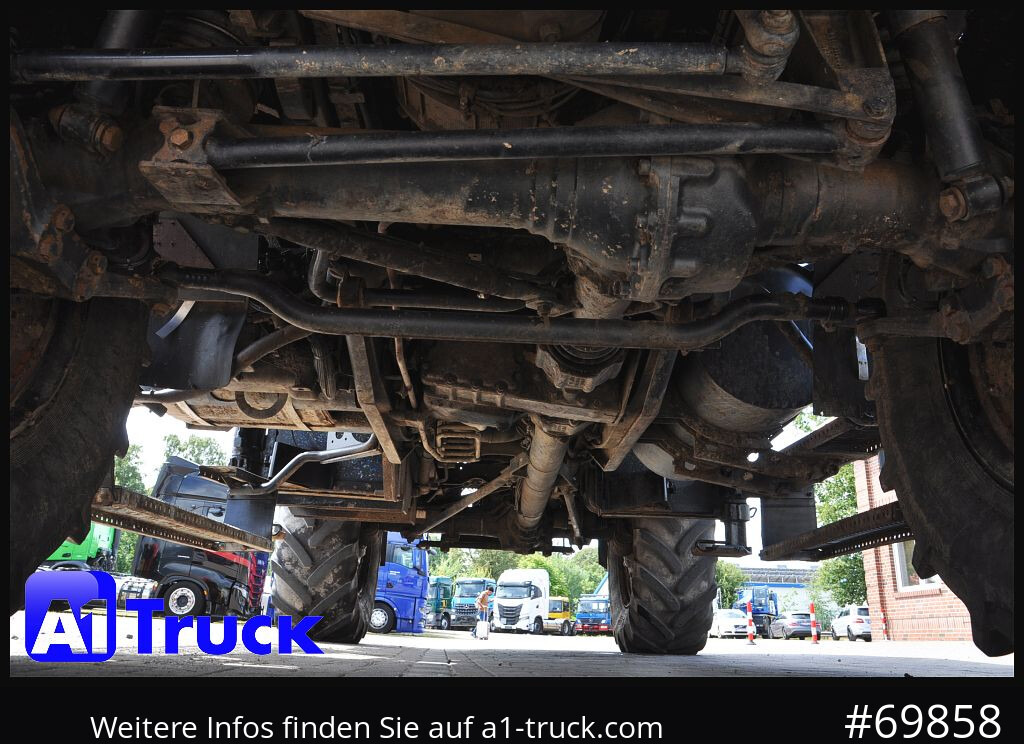 Camião grua MERCEDES-BENZ Unimog U 5000 437/45 Kran Doka 6 Sitze