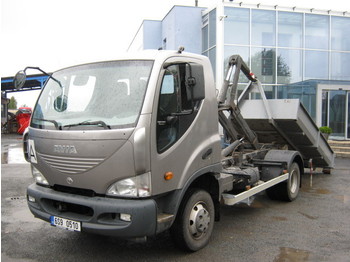  AVIA D90-160 Abrollkipper - Camião transportador de contêineres/ Caixa móvel