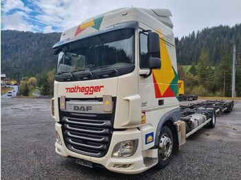 Camião transportador de contêineres/ caixa móvel DAF XF 410 FAR
