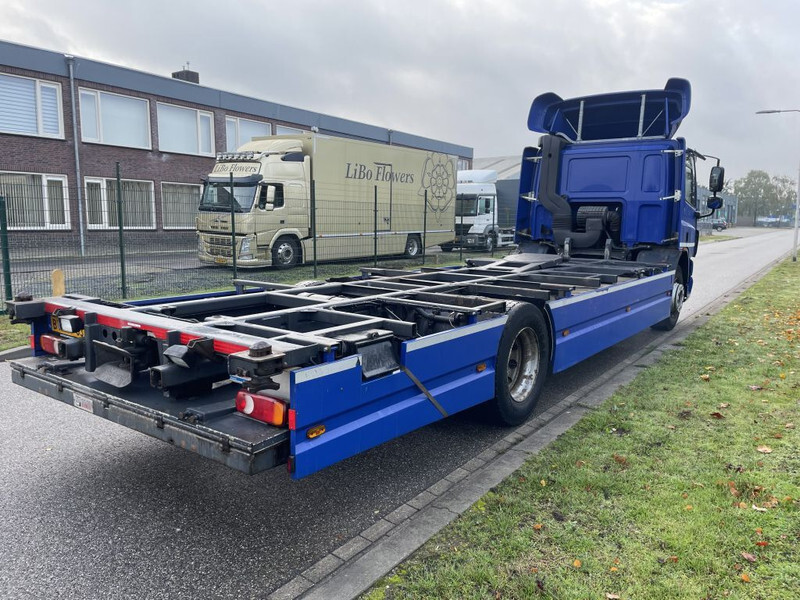 Camião transportador de contêineres/ Caixa móvel DAF CF 65 Verhuiswagen 20/25 foot ! origineel 220.000 km: foto 20