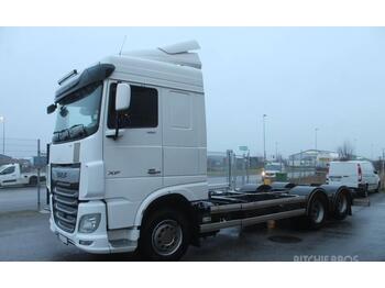 Camião transportador de contêineres/ Caixa móvel DAF FAS XF480Z 6x2 Euro 6: foto 1
