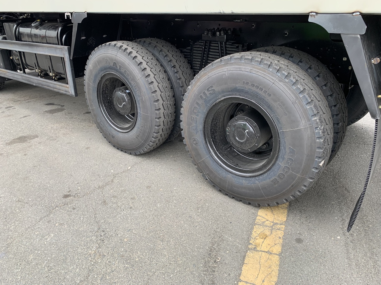 Camião basculante novo DONGFENG Left-Hand-Drive Dumper Truck  6x4  Sino Tipper Truck: foto 6