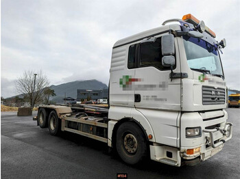 Camião polibenne MAN TGA 28.480 6x2 Hooklift truck: foto 1
