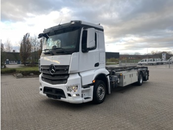 Camião transportador de contêineres/ Caixa móvel Mercedes Antos 2536 6x2-4: foto 1