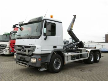 Camião polibenne Mercedes-Benz Actros 3344 K 6x4 Abrollkipper 22to/hydr. Verrie: foto 1