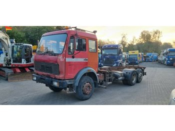 Camião transportador de contêineres/ Caixa móvel Mercedes-Benz DB 2233, V8, BDF, HU 11 21  SP 05 22: foto 1