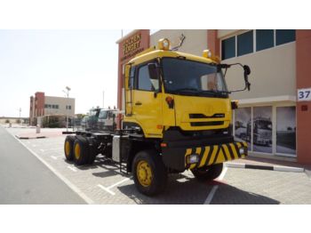 Camião chassi NISSAN UD CZ4YL 6×6 Chassis Right Hand Drive 2009: foto 1