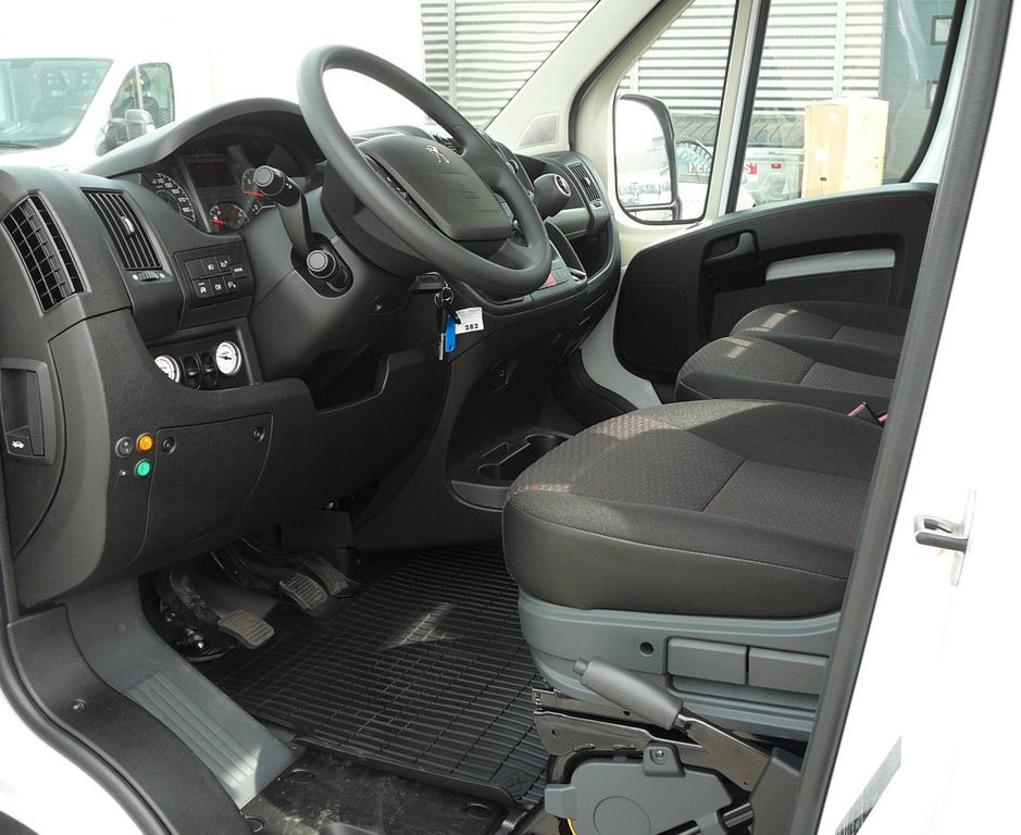 Camião transporte de veículos, Veículo comercial novo Peugeot Boxer Maxi 2,2HDI Autotransporter/Abschleppwagen: foto 16