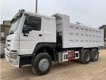 Camião basculante para transporte de máquinas pesadas SINOTRUK HOWO Dump truck 371: foto 1