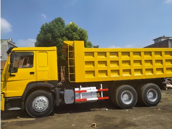 Camião basculante para transporte de máquinas pesadas SINOTRUK Howo Dump truck 371: foto 1