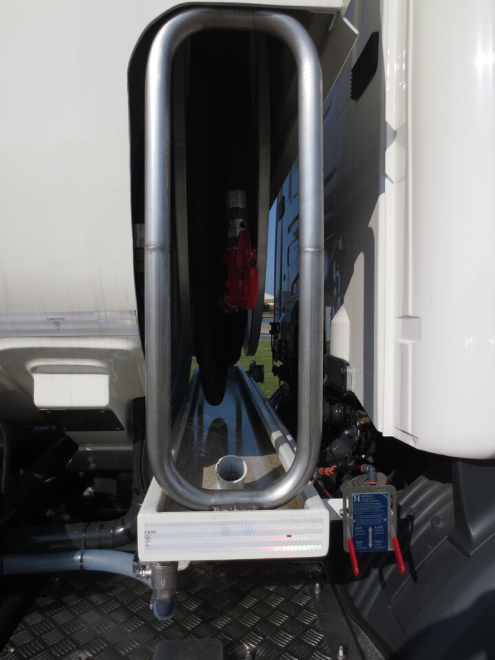 Camião cisterna Scania G370: foto 4