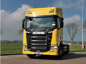 Camião transportador de contêineres/ Caixa móvel Scania R450 6x2*4: foto 1