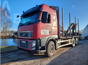 Camião de transporte de madeira, Camião grua Volvo FH16: foto 1