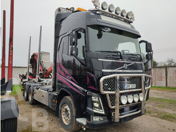 Camião de transporte de madeira Volvo FH16 6x2: foto 1