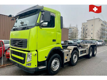 Camião polibenne Volvo FH460   8x4: foto 1