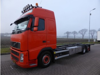 Camião transportador de contêineres/ Caixa móvel Volvo FH 13.440 E5 716 TKM 6X2*4: foto 1