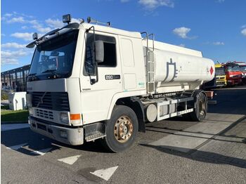 Camião cisterna Volvo FL 7.260 FUEL TANK - 9.000 LITER - 3 COMPARTMENT: foto 1