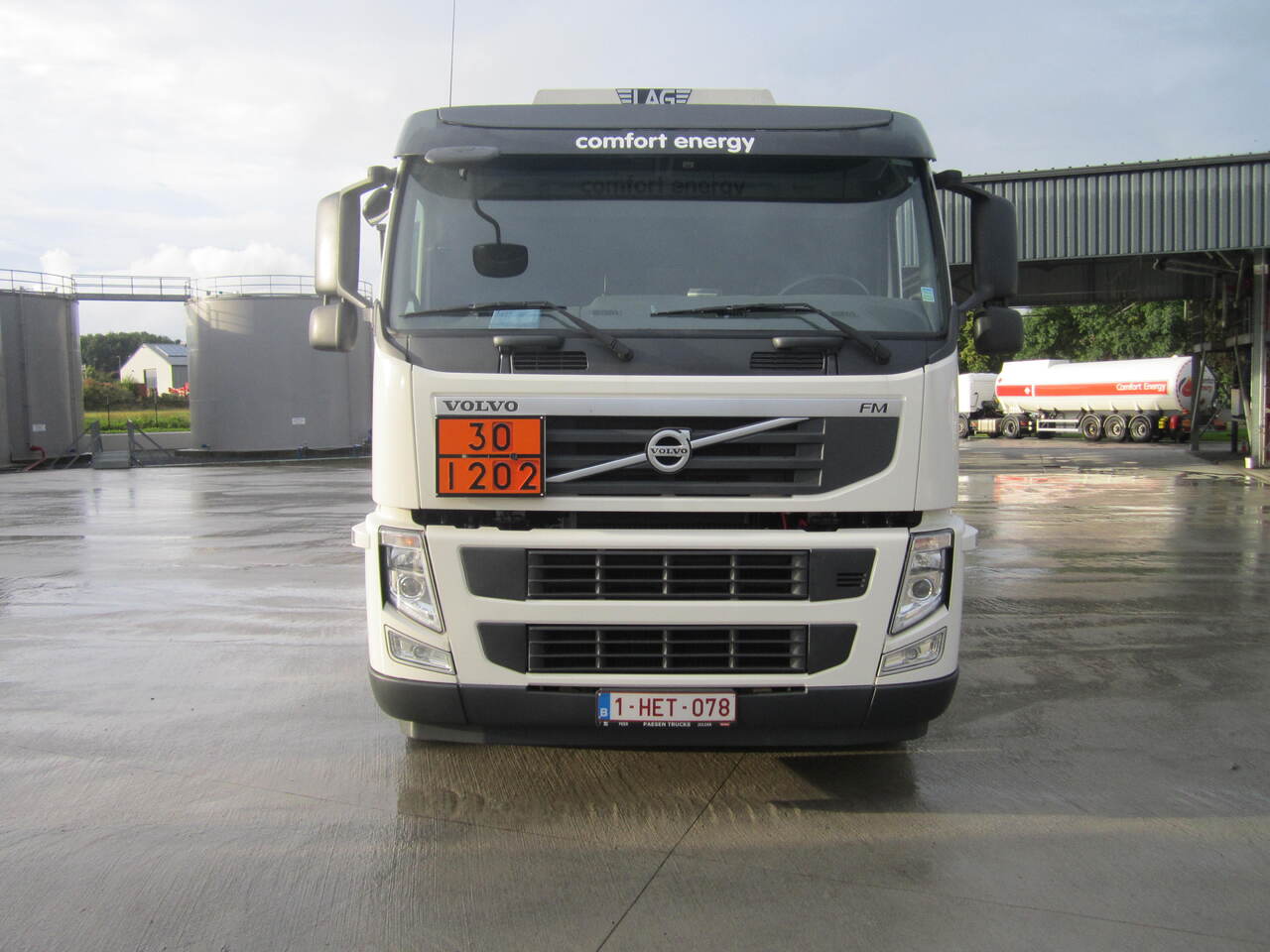 Camião cisterna Volvo FM: foto 2