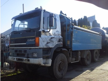 Caminhão basculante GINAF