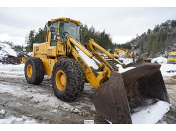 Pá carregadora de rodas JCB