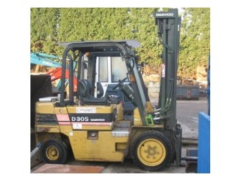 Daewoo D30S - Empilhador a diesel