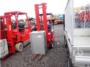 LINDE EFG11.2/12.5 - Empilhador elétrico