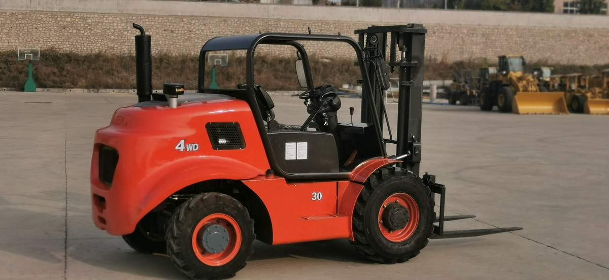 Empilhador todo-o-terreno novo QINGDAO PROMISING 3T 4WD Rough Terrain Forklift CPCD30: foto 3