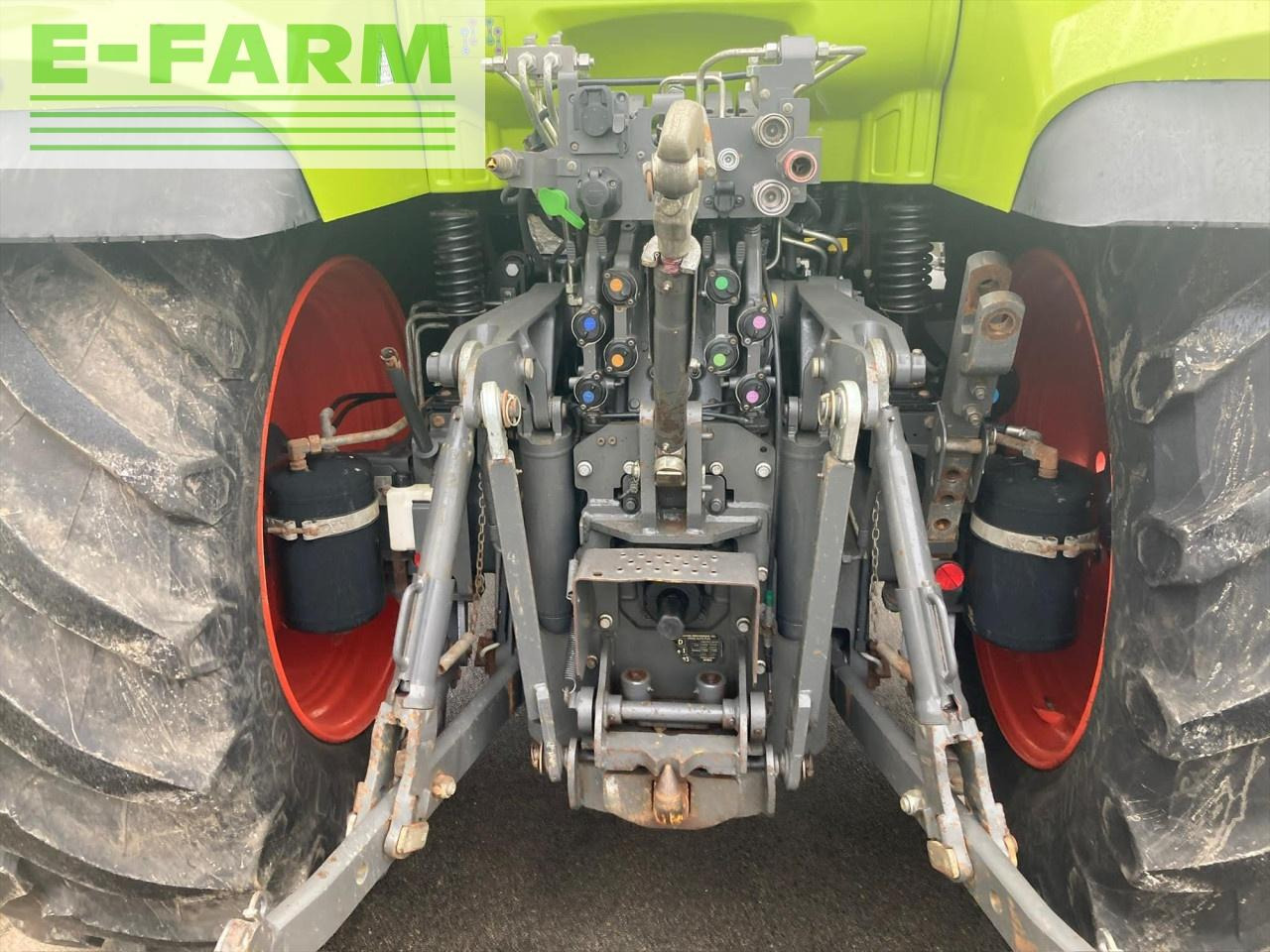 Trator CLAAS ARION 650: foto 3