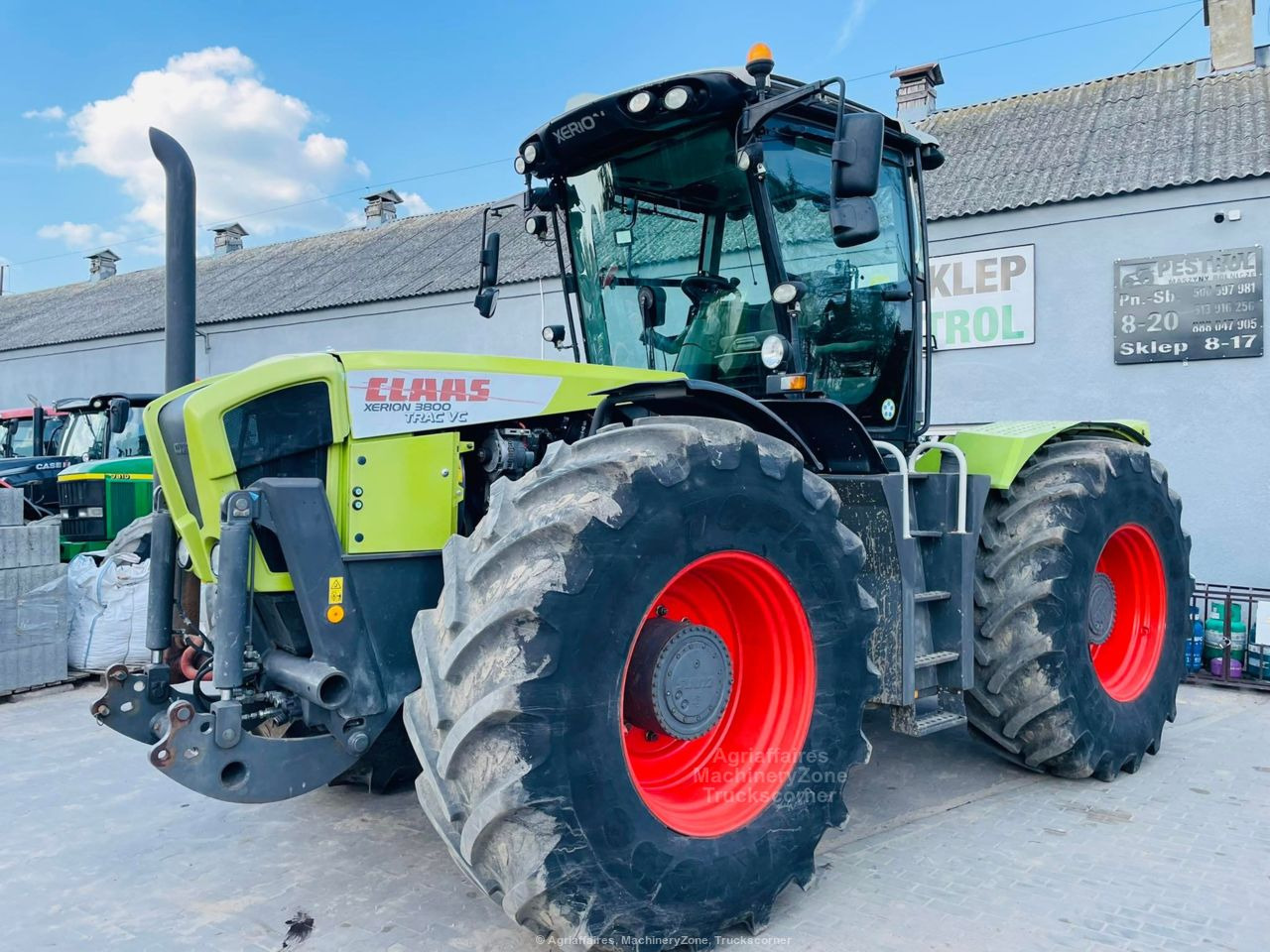 Trator Claas XERION 3800: foto 2