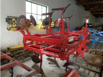 Cultivador Pöttinger synkro 470