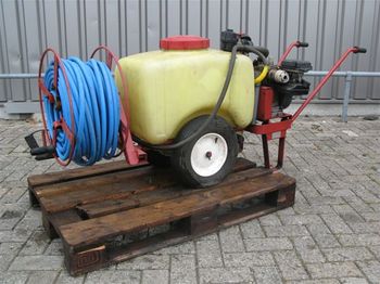  HARDI MOTORVATSPUIT MET HASPEL - Equipamento de gado