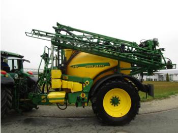 Pulverizador de arrastar John Deere 840i