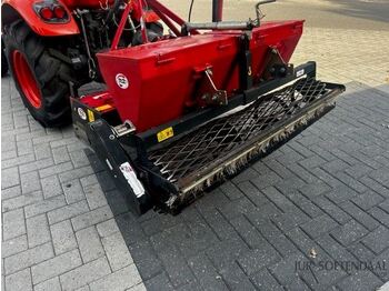 MTZ MTZ 135 - Semeadora combinada