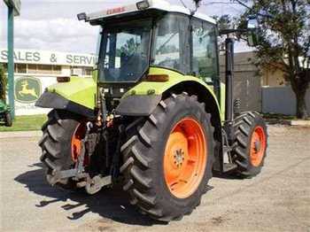 CLAAS ARES 566RZ - Trator