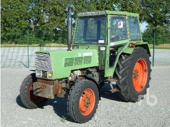 Fendt FARMER 108LS - Trator