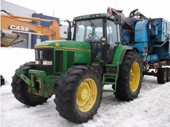 John Deere 7800 - Trator