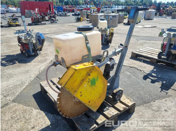  2014 Lissmac FS13 - Equipamento de betão
