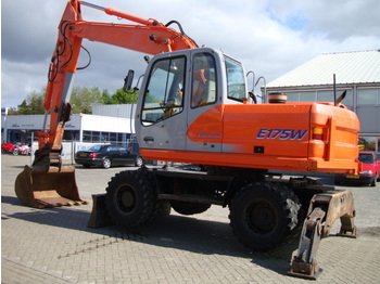 FIAT-KOBELCO E175W - Escavadeira de rodas