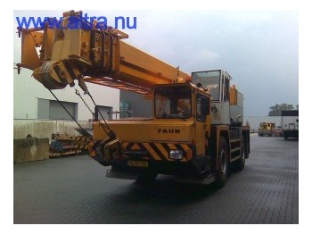 Faun RTF 30-2 4x4x4, 30 ton - Máquina de construção