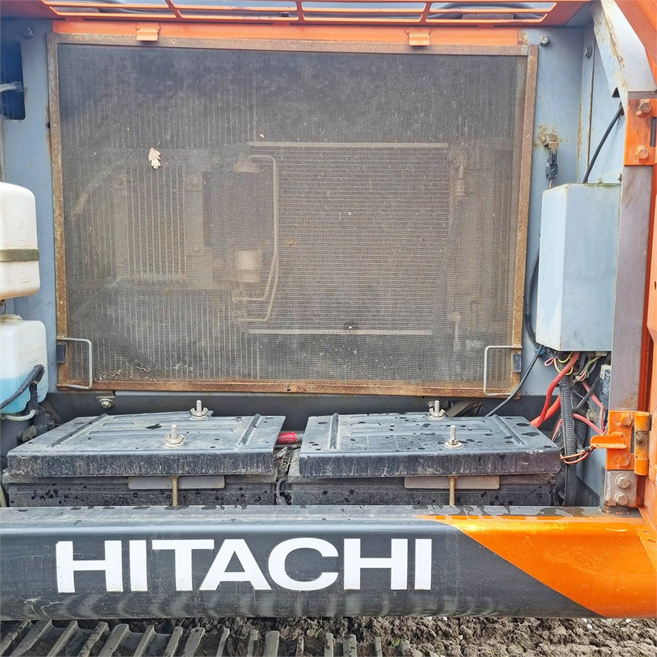 Mini escavadeira Hitachi ZX250LC-5B: foto 47
