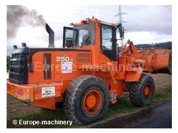 Daewoo MEGA 250VT - Pá carregadora de rodas