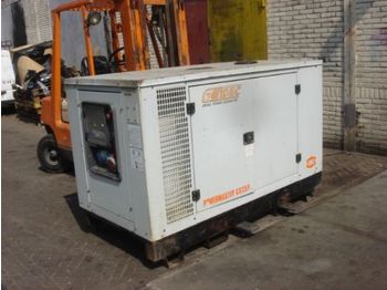 Perkins 27,5 KVA SUPERSILENT - Máquina de construção